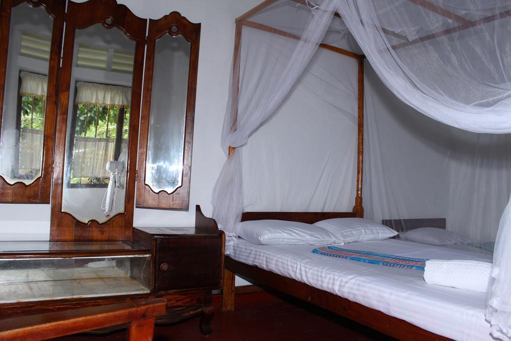 Abberny Villa Midigama East Zimmer foto